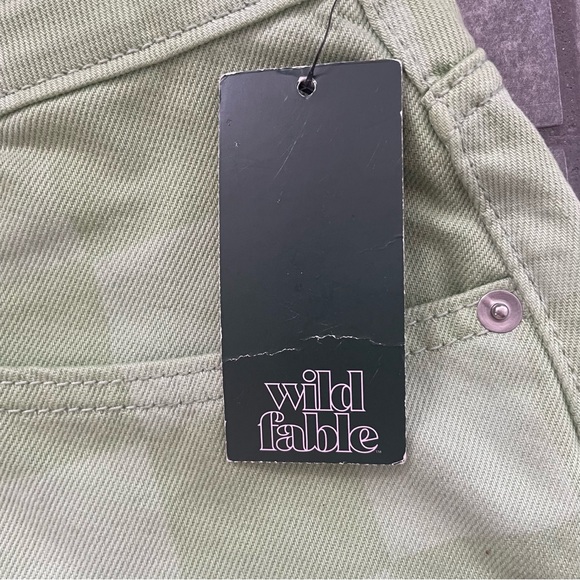 Checkered High Rise Shorts - Picture 6 of 6